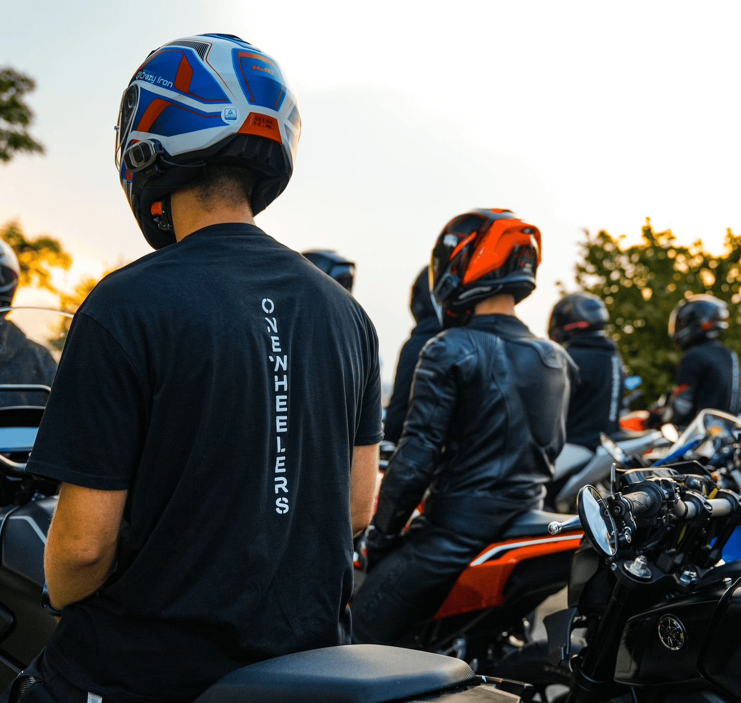 "ONEWHEELERS CREW"  T-SHIRT