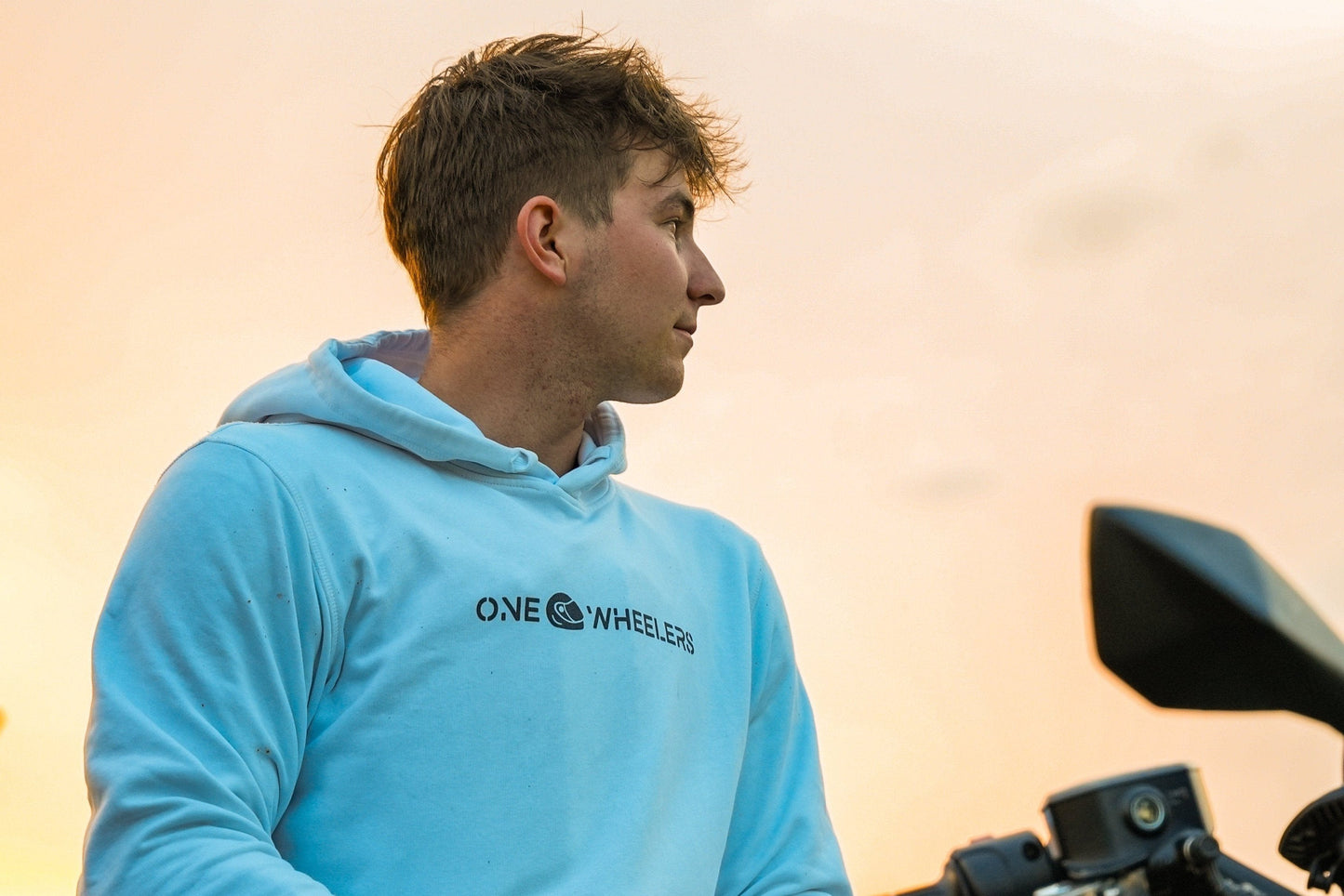 "ONEWHEELERS CREW" HOODIE