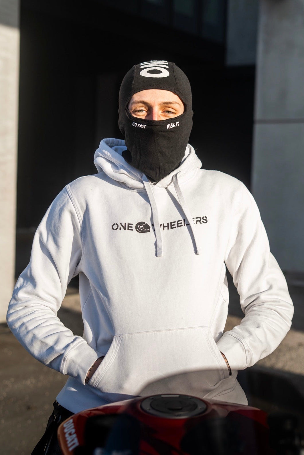 "ONEWHEELERS CREW" HOODIE